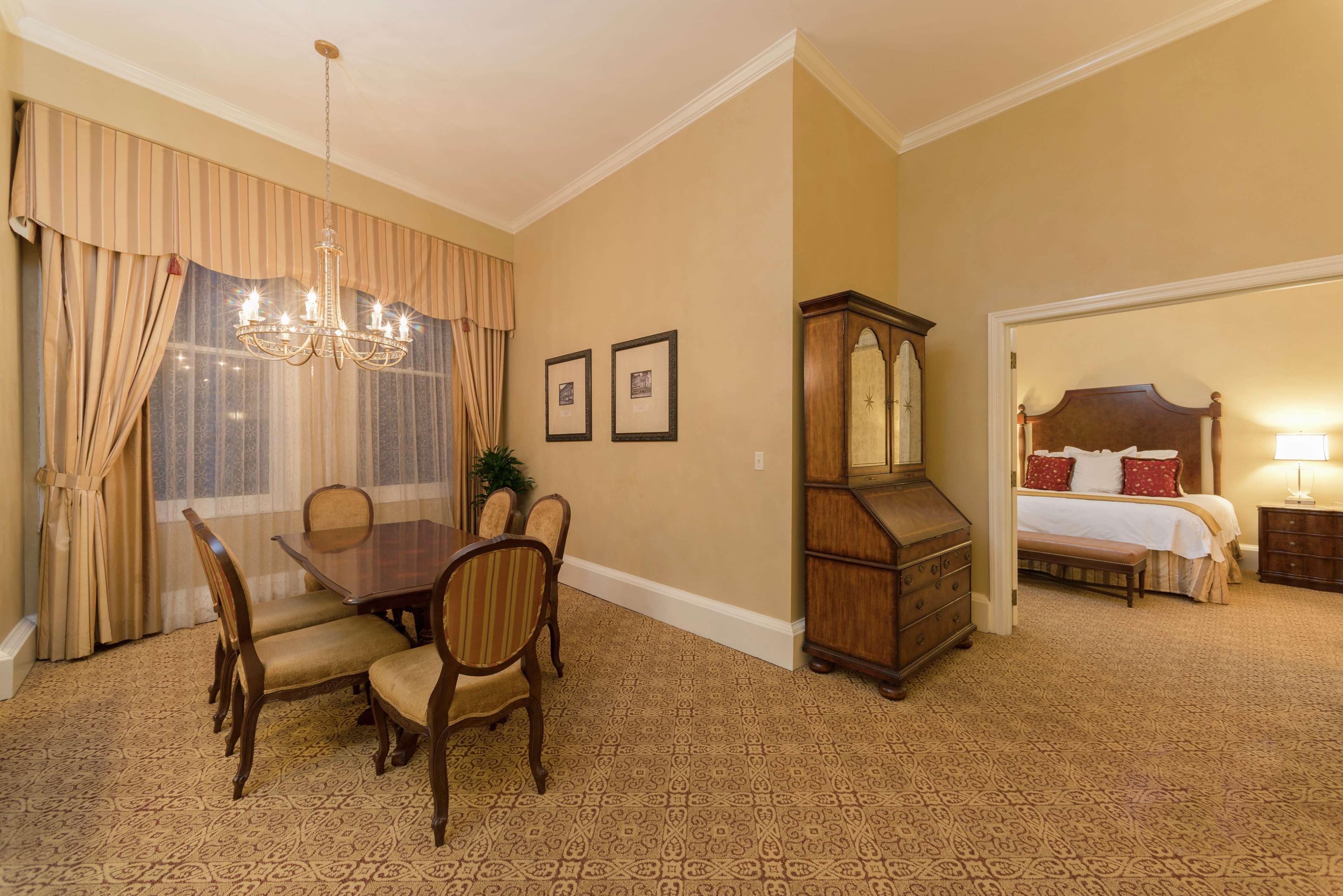 The Roosevelt Hotel New Orleans - Waldorf Astoria Hotels & Resorts Екстериор снимка